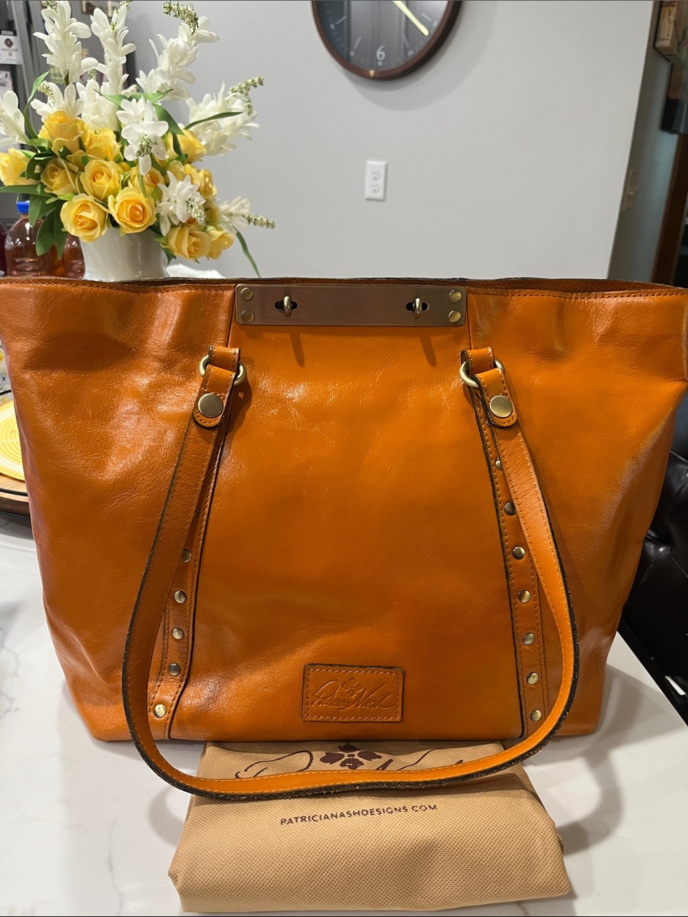 Patricia Nash Benvenuto tote bag.  Burnt Orange Leather